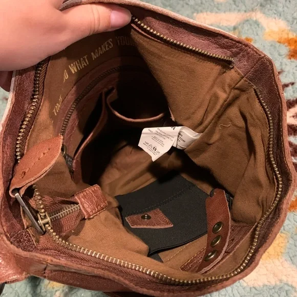 STS Ranchwear Cowhide Crossbody - Picture 8 of 11